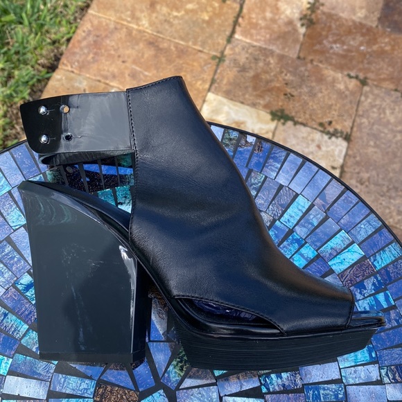 3.1 Phillip Lim black leather platforms size 37 - Picture 8 of 10